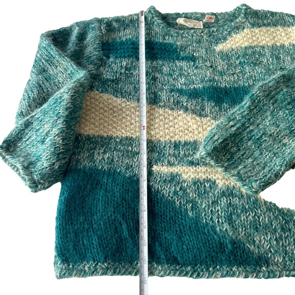 Vintage Wool Blend Conspiracy Sweater Size Medium Gorgeous Knit Pattern Korea - Picture 11 of 16